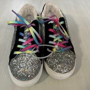 Sz 3 New (NWOT) Steve Madden Girl's Shoes: Size 3